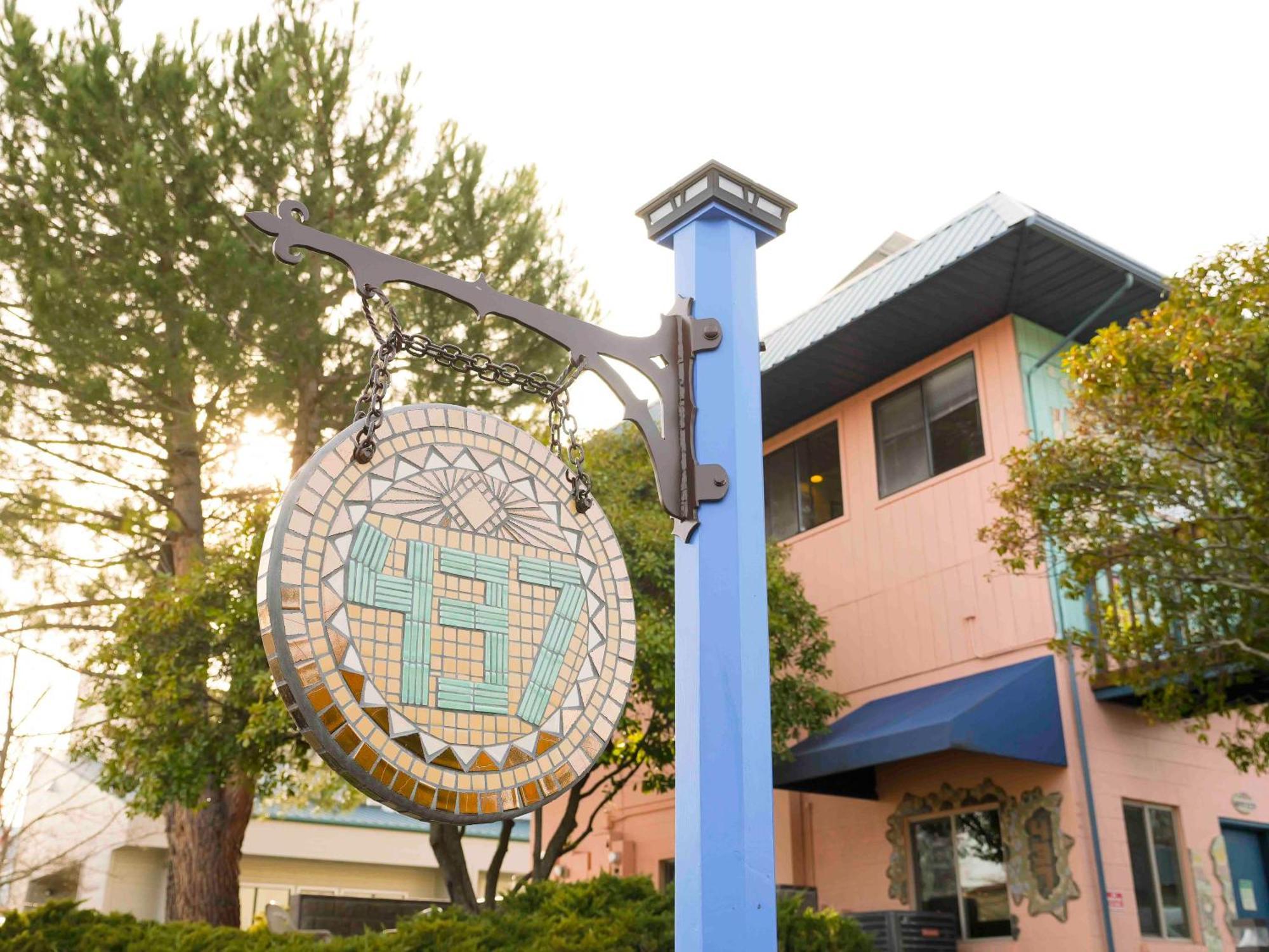 Ashland Commons Hostel ภายนอก รูปภาพ