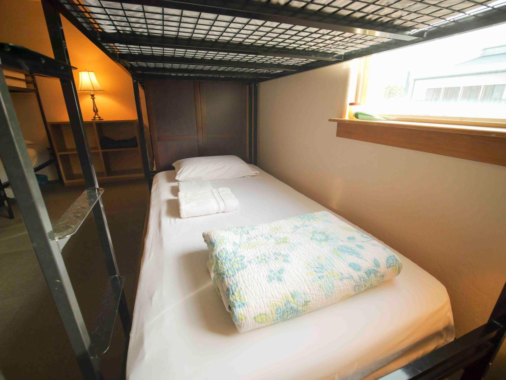 Ashland Commons Hostel ภายนอก รูปภาพ