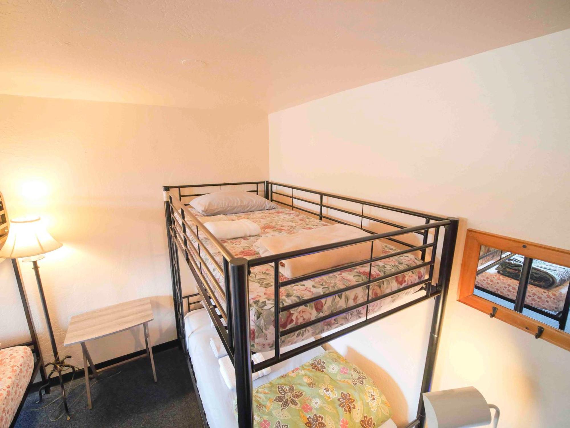 Ashland Commons Hostel ภายนอก รูปภาพ